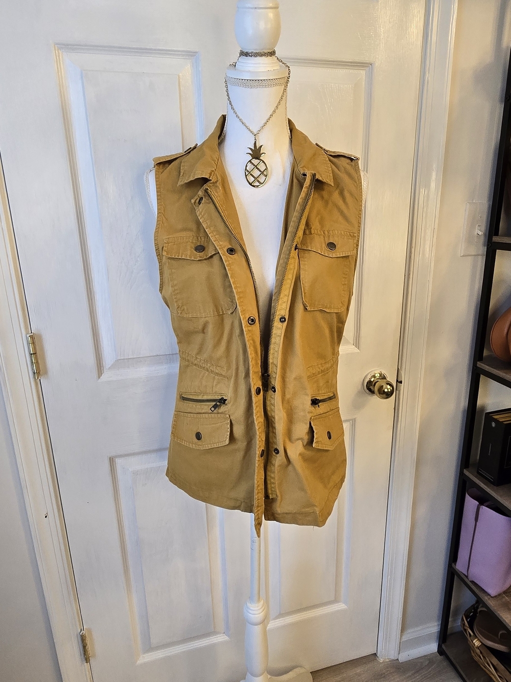 Love Tree Mustard Collar Utility Vest Multiple Pockets Drawstring Sinch Medium